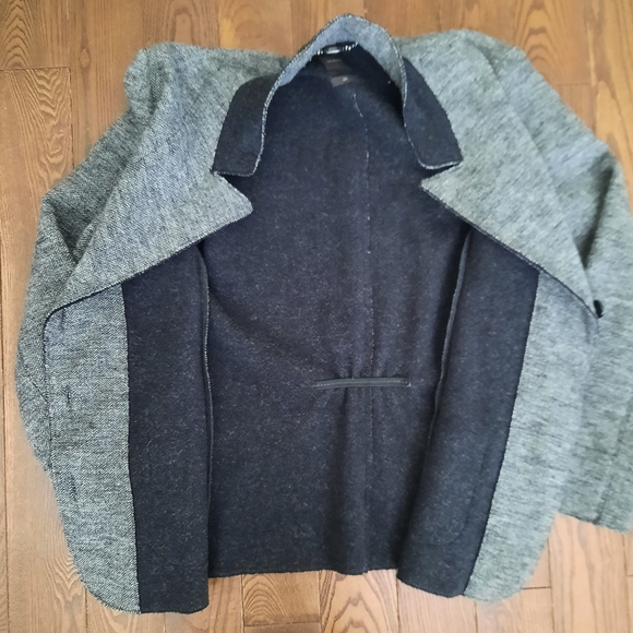 LIKE NEW 💥 Seventy Wool Blazer, Size 46, Gray + Black - Picture 8 of 12